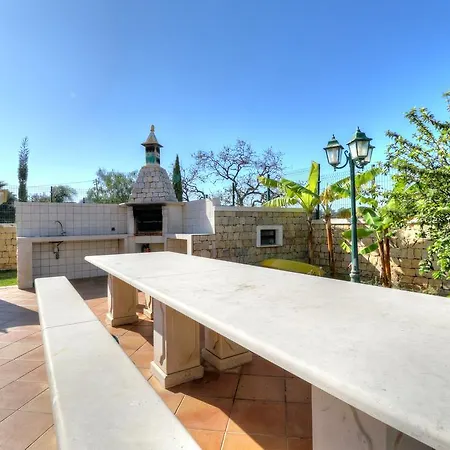 Villa Viva Galé *